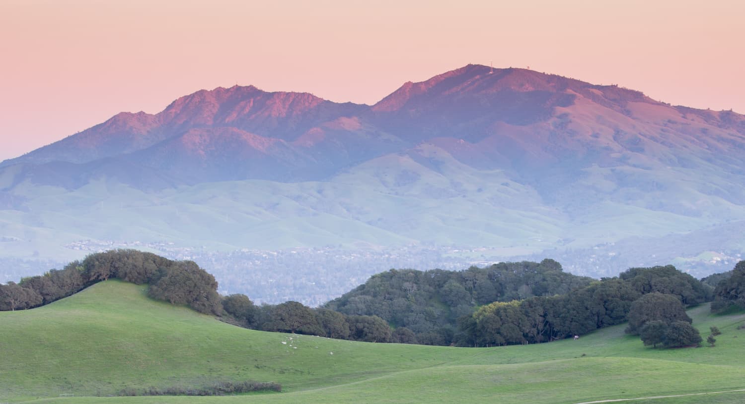 Walnut Creek California countryside with mountain in background